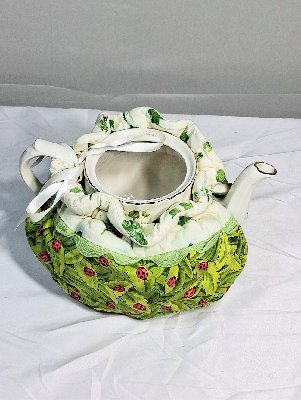 Vintage Churchill 4 Cup Multi-floral Footed Gold Accents Teapot No Lid